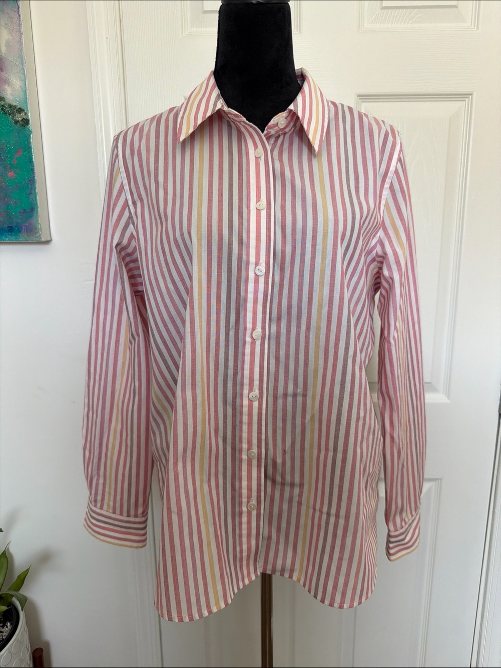 Orvis Womans Pink/Orange/White Button Down Collared Shirt Small Hole - Size 14